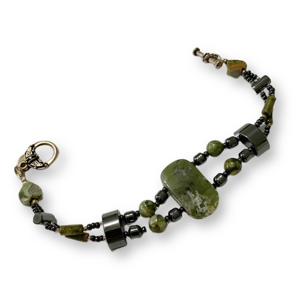 Handmade Mossy Green Double Strand Natural Stone Jasper and Hematite Bracelet - Picture 2 of 2